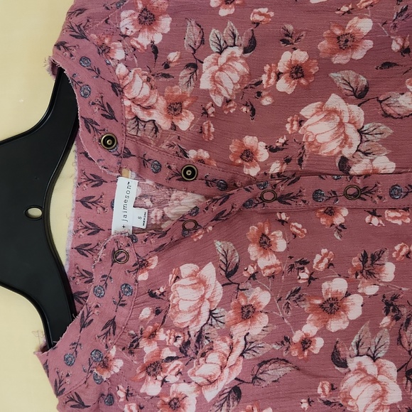 Top - Picture 4 of 6